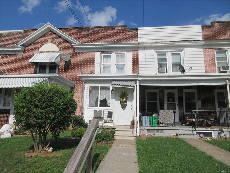 Welcome to 617 Jasper Street