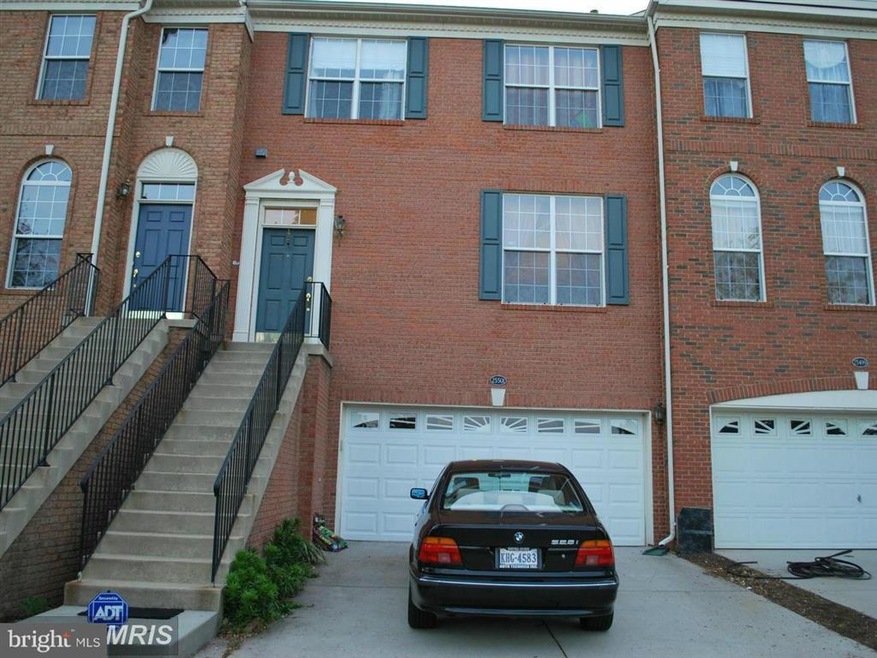 25501 Beresford Dr, Chantilly, VA 20152 - photo 1