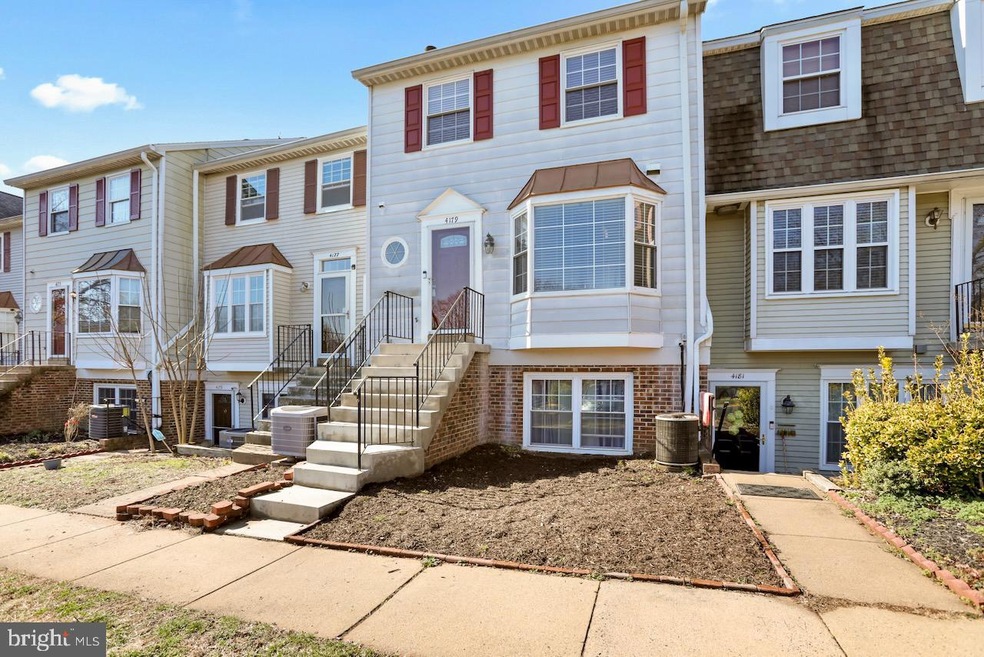 4179 Pleasant Meadow Ct, Chantilly, VA 20151 - photo 1