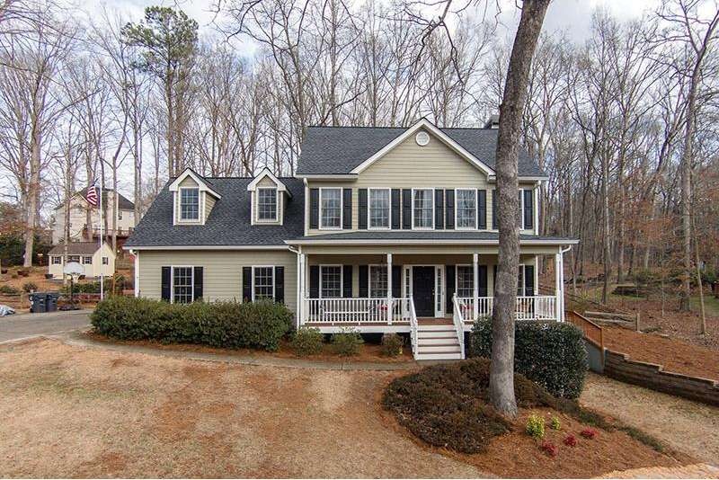 Breathtaking, Huge Fenced-In Lot!