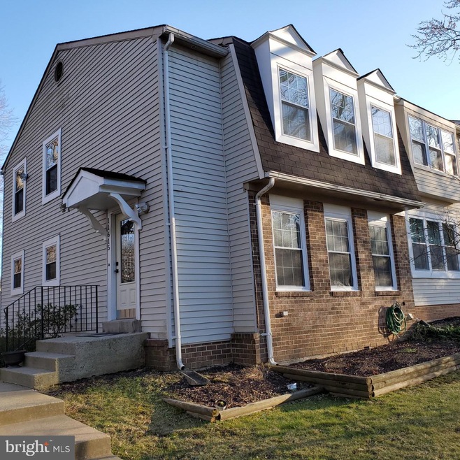 11615 Summer Oak Dr, Germantown, MD 20874 - photo 1