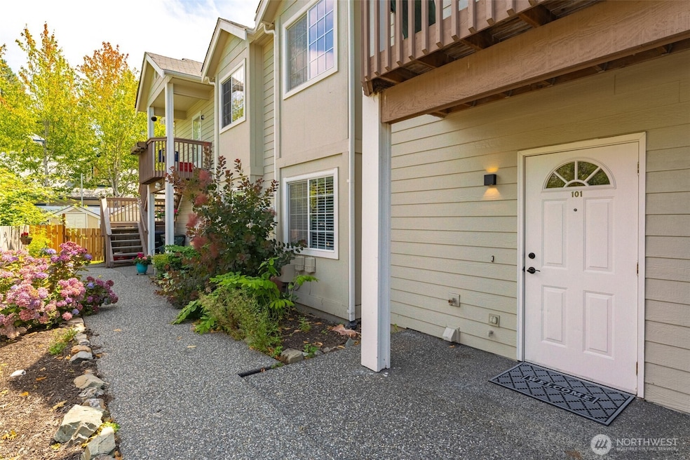 3374 Southbend Place unit 101, Bellingham, WA 98226 - photo 1