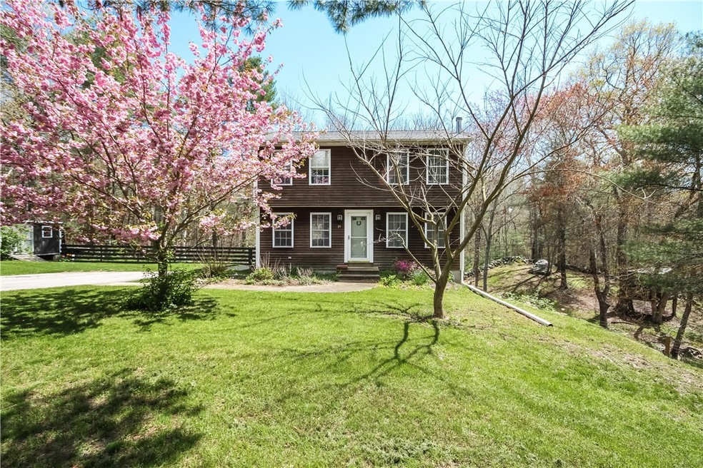 19 Deep Woods Dr, Charlestown, RI 02813 - photo 1