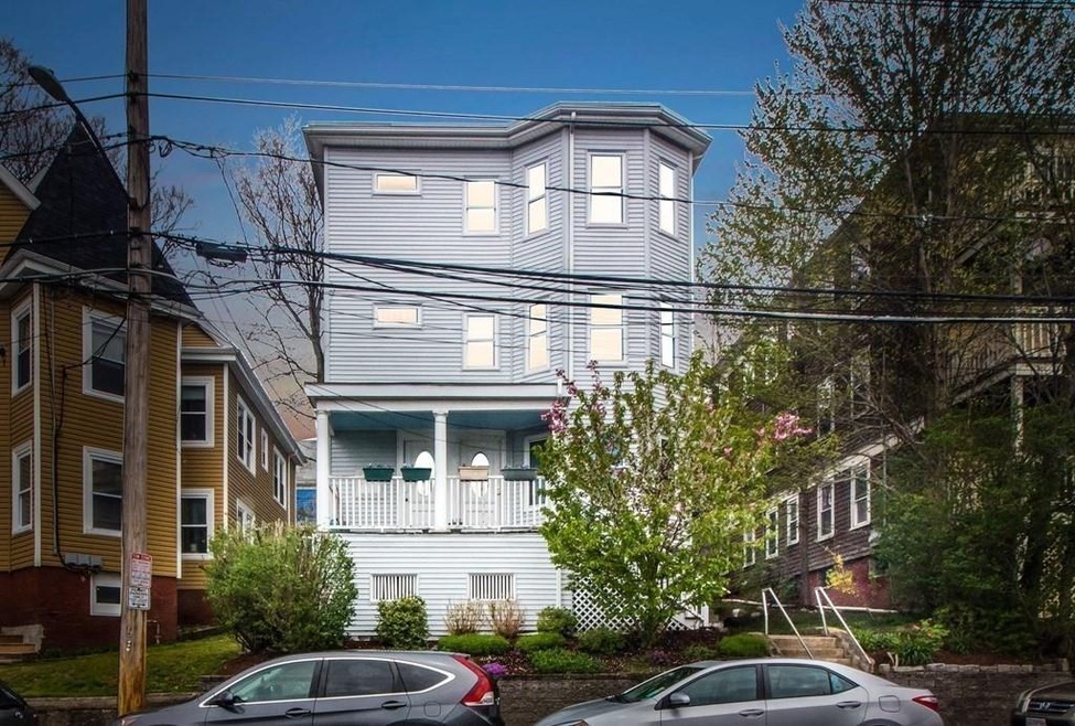 209 Summer St unit 2, Somerville, MA 02143 - photo 1