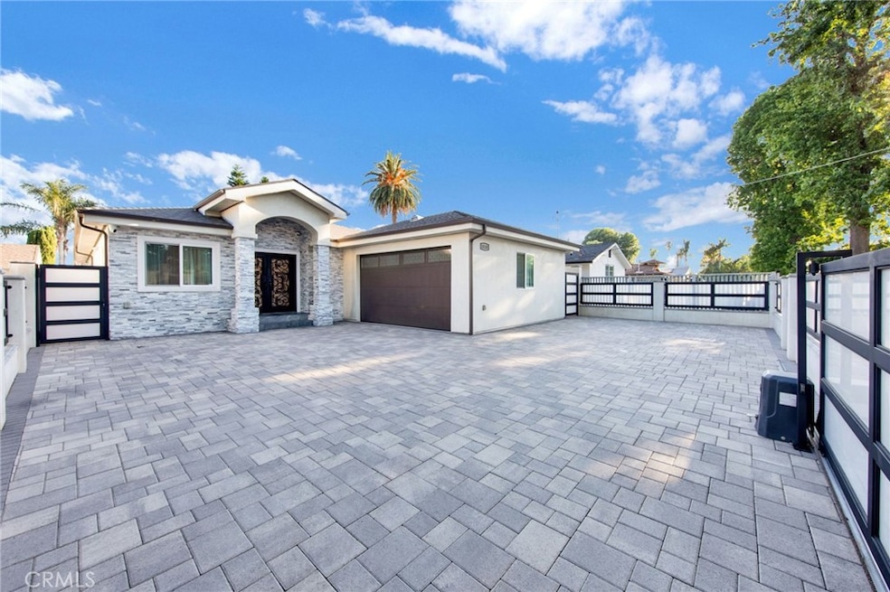 14148 Cohasset St, Van Nuys, CA 91405 - photo 1