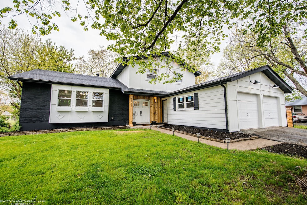 19020 Loras Ln, Country Club Hills, IL 60478 - photo 1