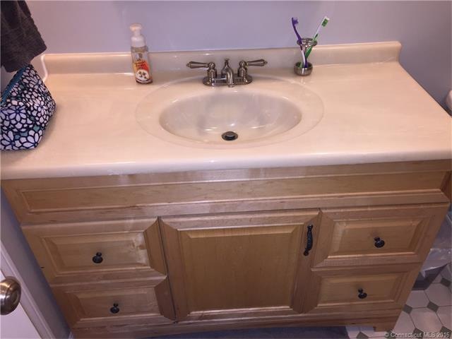 80 Wellswood Rd unit 27, Amston, CT 06231 - photo 1