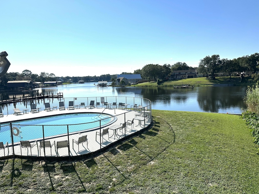 Pier-I unit 208C, Fort Walton Beach, FL 32547 - photo 1