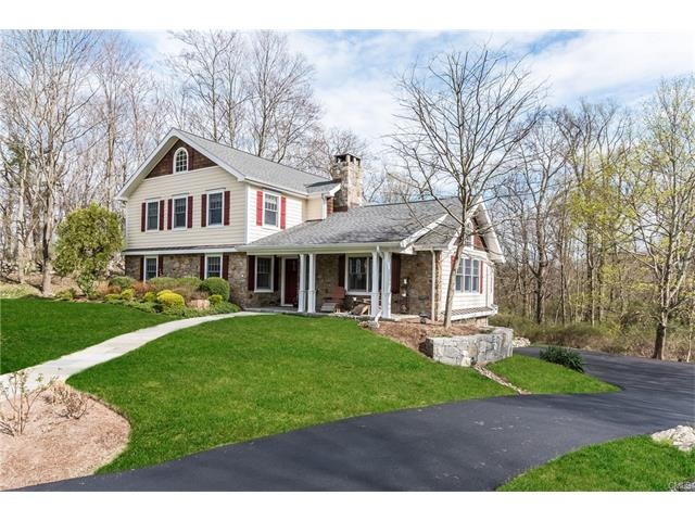 Picture perfect Colonial Farmhouse in South Wilton