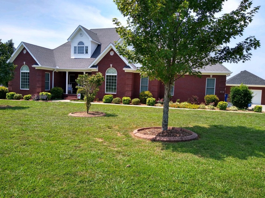 512 Apple Blossom Trail, Shelbyville, TN 37160 - photo 1