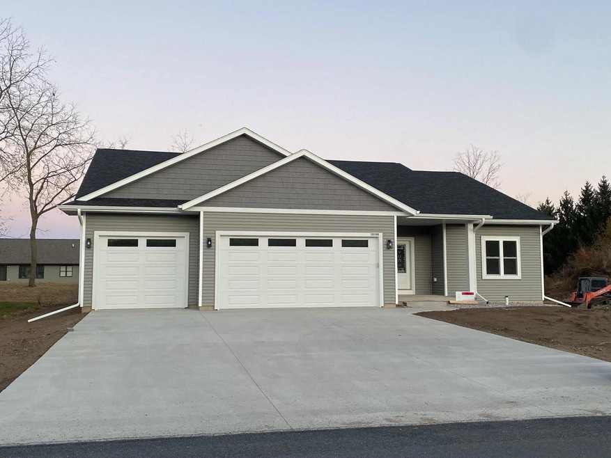 12158 Jay St, Trempealeau, WI 54661 - photo 1