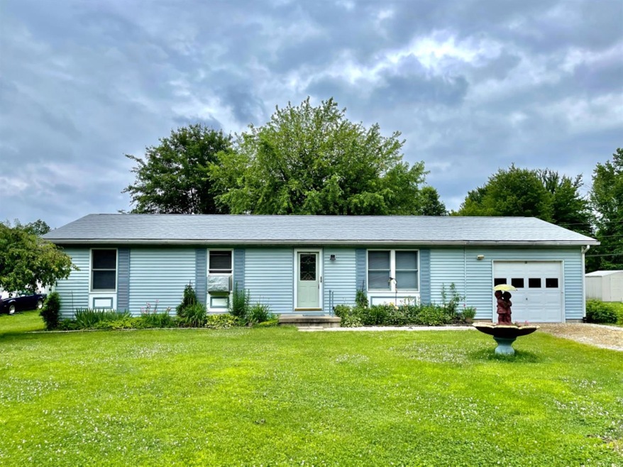 722 Floyd Ave, Versailles, IN 47042 - photo 1