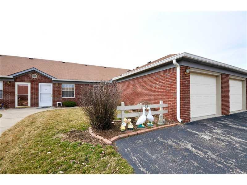 114 Andrews Blvd, Plainfield, IN 46168 - photo 1