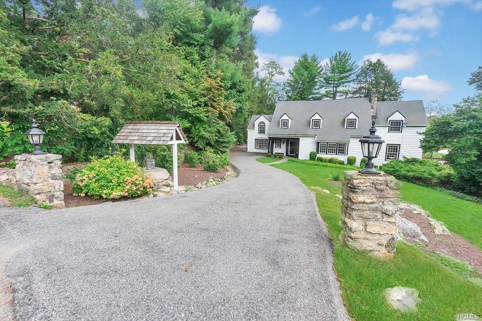 33 Elizabeth St, Chappaqua, NY 10514 - photo 1