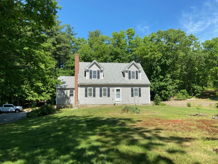 120 Scobie Pond Rd, Derry, NH 03038 - photo 1