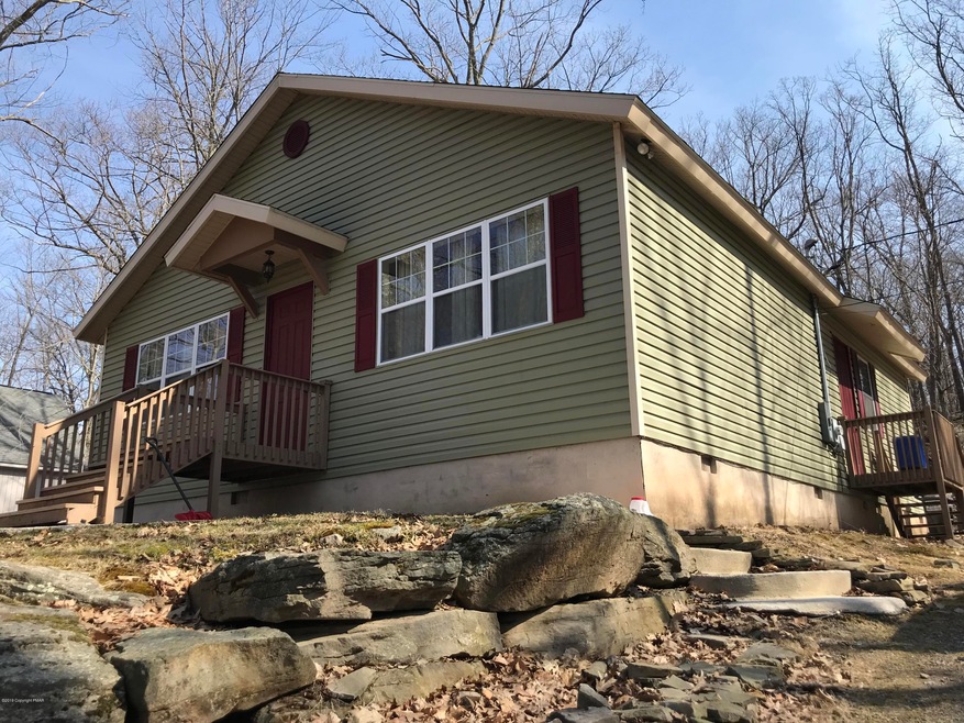 114 E Shore Dr, Hawley, PA 18428 - photo 1