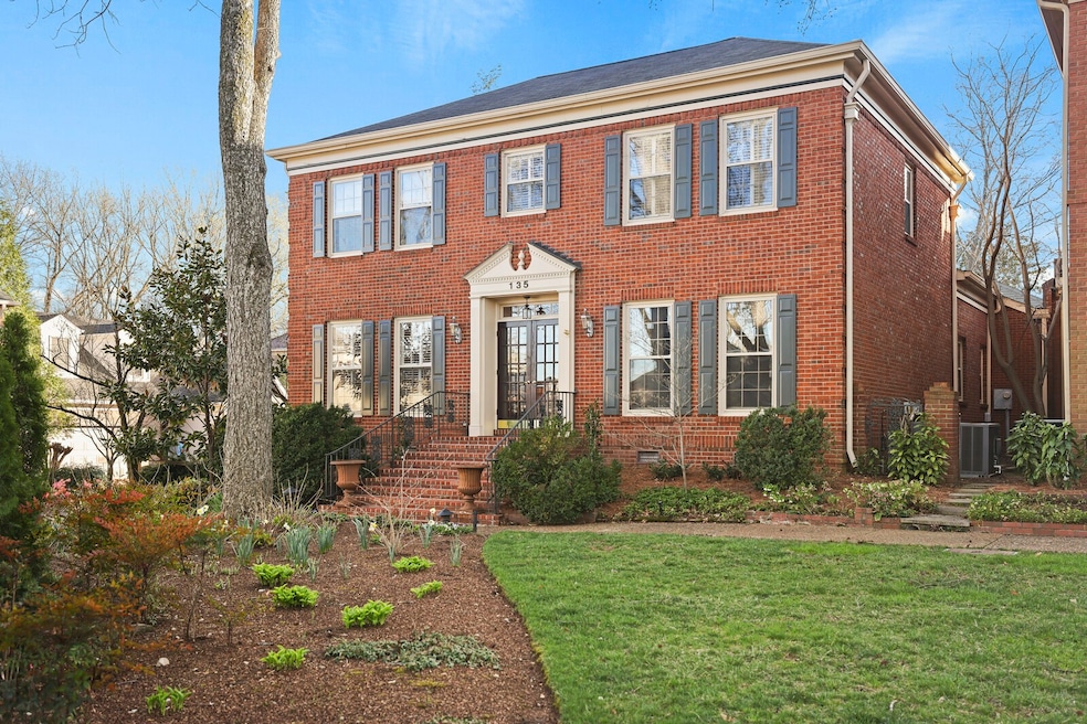 Sold $1,075,000 • Co-Listing Agent