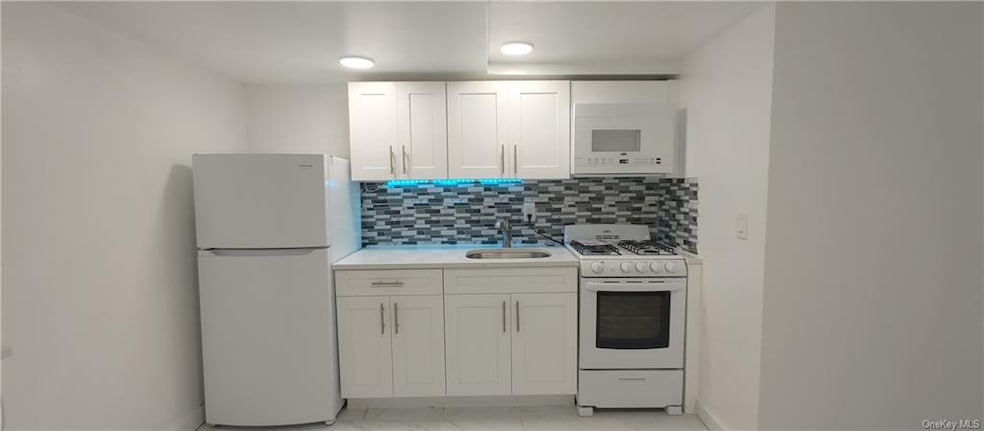 324 Grand St unit G2, Newburgh, NY 12550 - photo 1