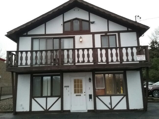 1304 Atwood Ave unit 2nd fl, Johnston, RI 02919 - photo 1