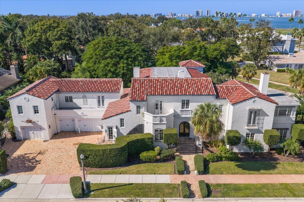 1102 Palm View Ave, Belleair, FL 33756 - photo 1