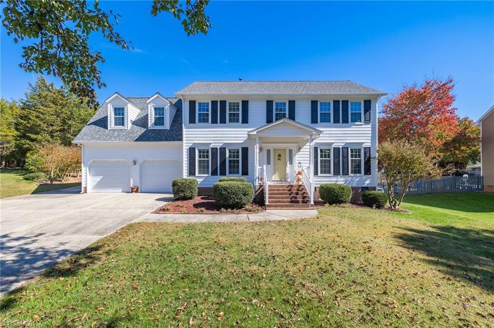 4004 Red Oak Ct, High Point, NC 27265 - photo 1