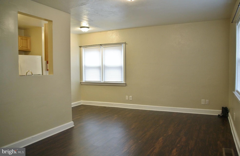 4004 Walnut St unit A2, Harrisburg, PA 17109 - photo 1