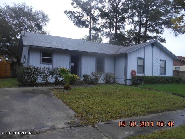 2747 Hidden Village Dr, Jacksonville, FL 32216 - photo 1