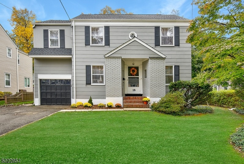 18 Winchester Rd, Livingston, NJ 07039 - photo 1