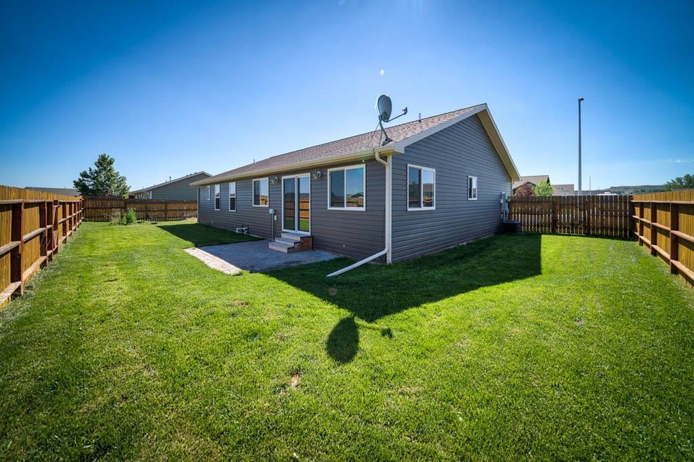 3031 Twin Creek Trail Ave, Cody, WY 82414 - photo 1