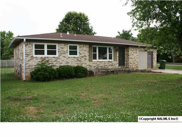 3906 Telstar Cir SW, Huntsville, AL 35805 - photo 1