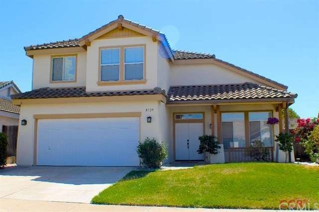 Located in the lovely community of Las Brisas