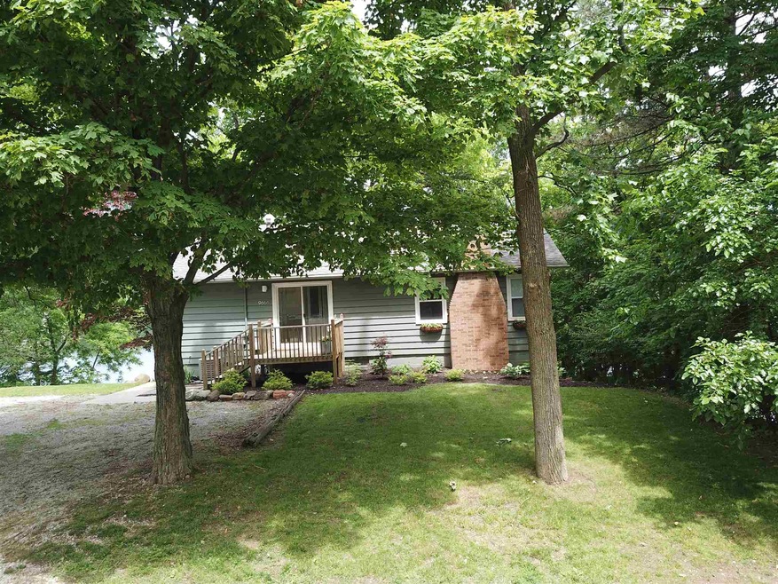 9668 N Hiawatha Ln, Syracuse, IN 46567 - photo 1