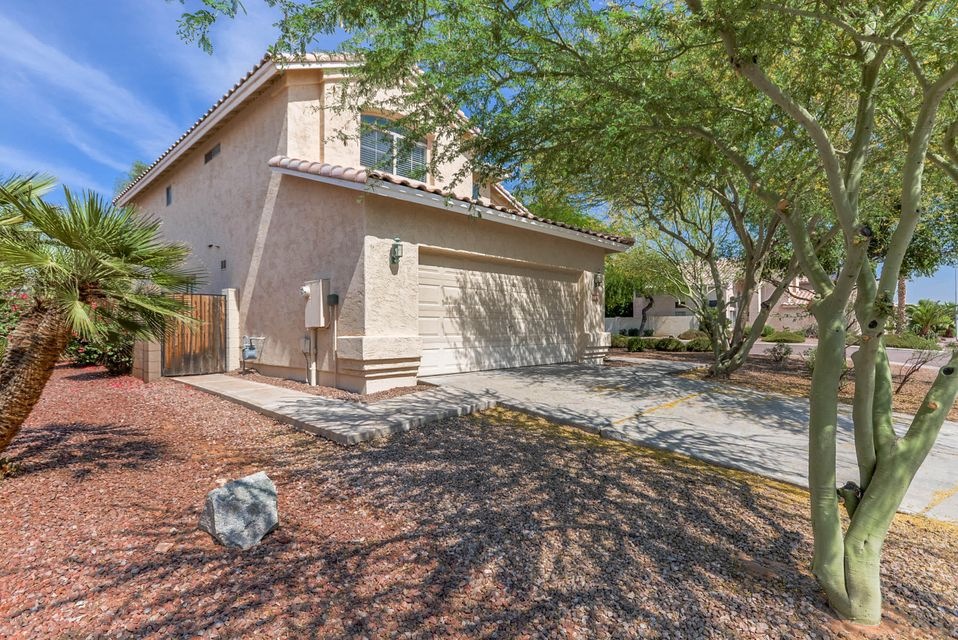 8570 S Stephanie Ln, Tempe, AZ 85284 - photo 1