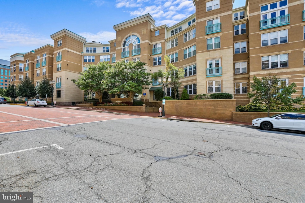 The Market Street Condos unit T35, Reston, VA 20190 - photo 1