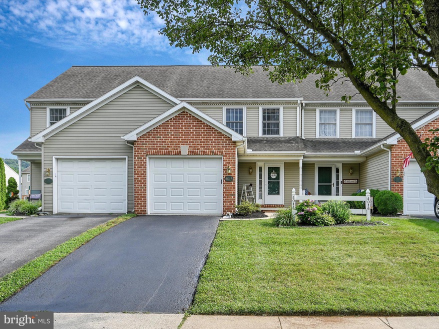 4014 Parkside Ct, Mount Joy, PA 17552 - photo 1