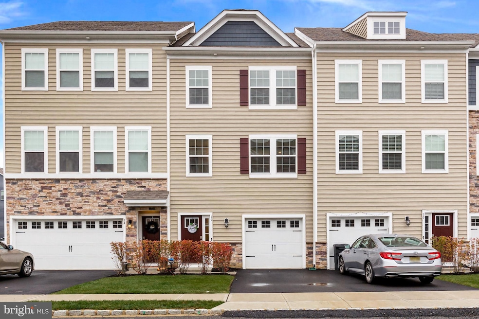 12 Venice Ln, Mount Laurel, NJ 08054 - photo 1