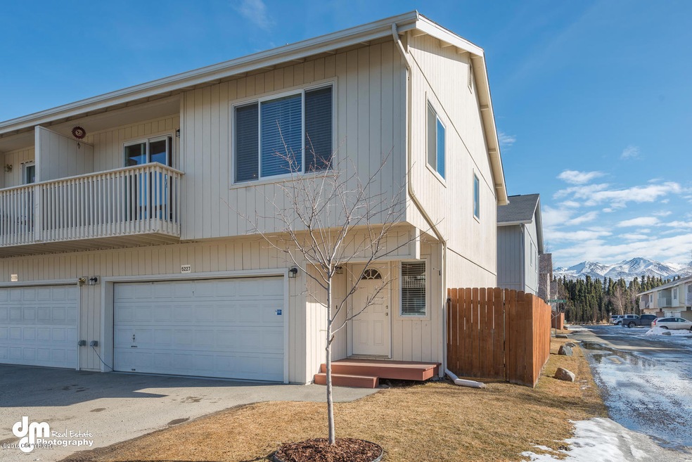 5227 Peaceful Meadow Place 47-large-007-