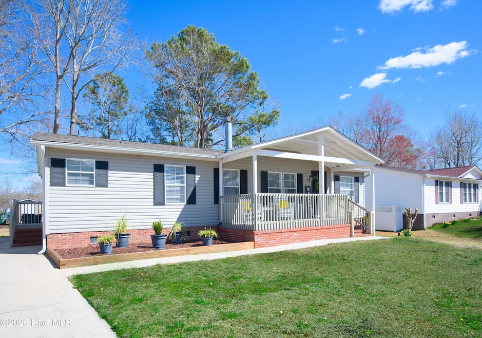 1084 Captains Court-4