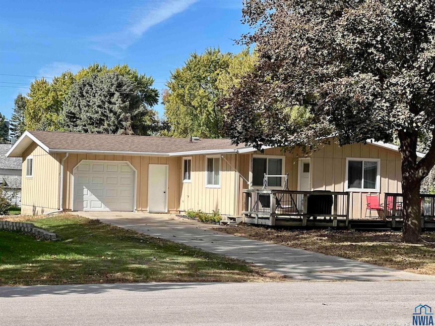 210 S Harrison St, Newell, IA 50568 - photo 1