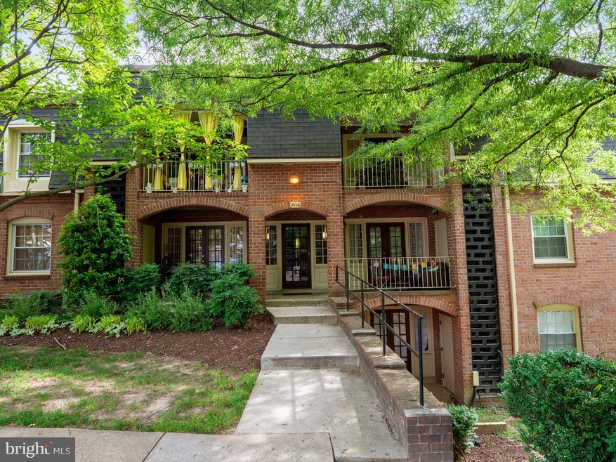 8110D Colony Point Rd unit 217, West Springfield, VA 22152 - photo 1