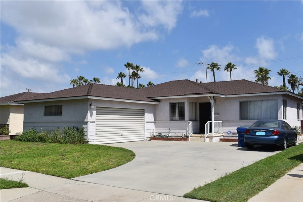 3305 Wolfe St, Lakewood, CA 90712 - photo 1