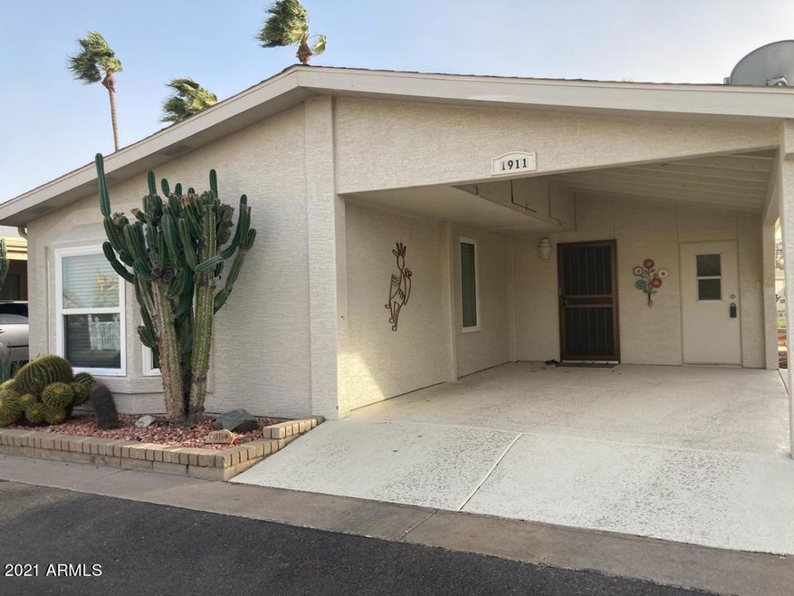 1911 Torrey Pines Ln