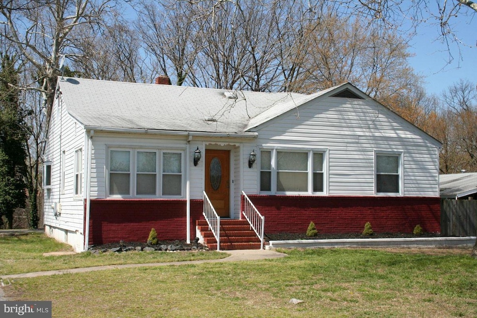 926 Point Pleasant Rd, Glen Burnie, MD 21060 - photo 1