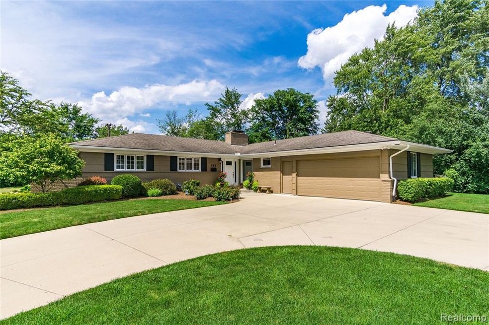 Welcome to 345 Westbourne Court!