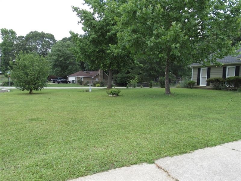 480 Glen Terrace Rd, Auburn, GA 30011 - photo 1