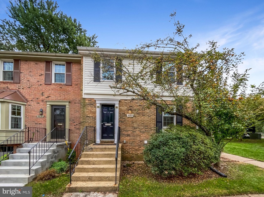 9689 Lindenbrook St, Fairfax, VA 22031 - photo 1