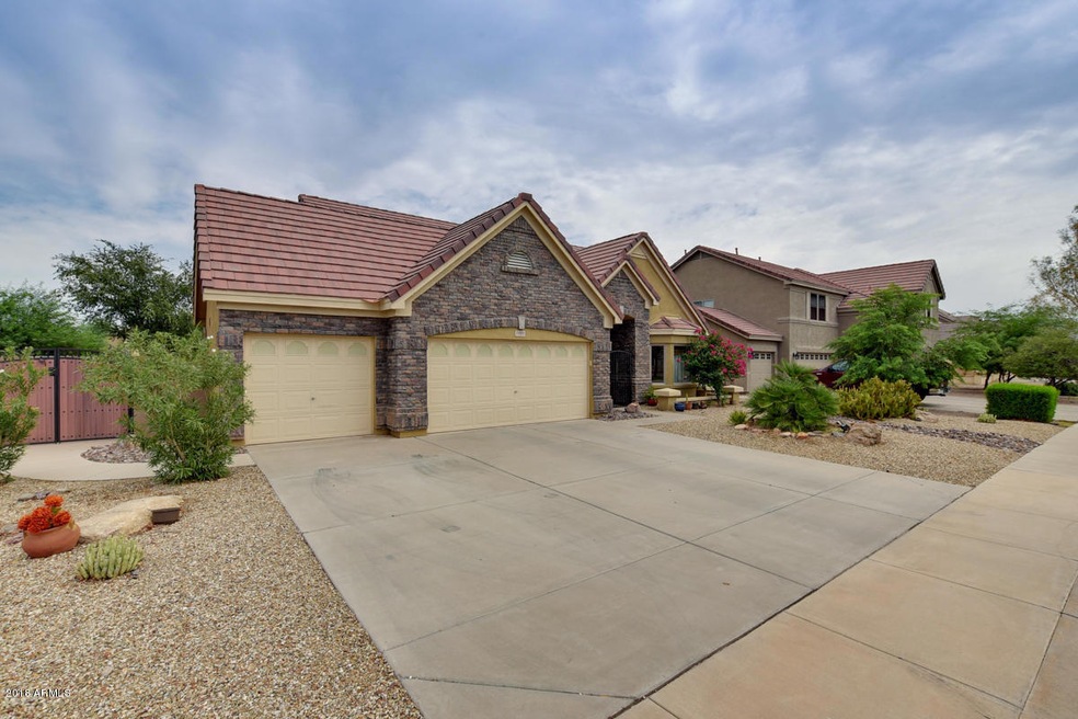 1081-South-Bedford-Place-10