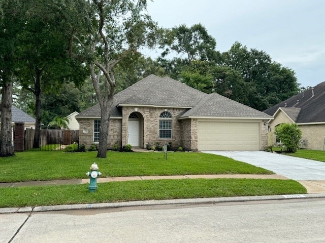 23928 Dorrington Estates Ln, Conroe, TX 77385 - photo 1