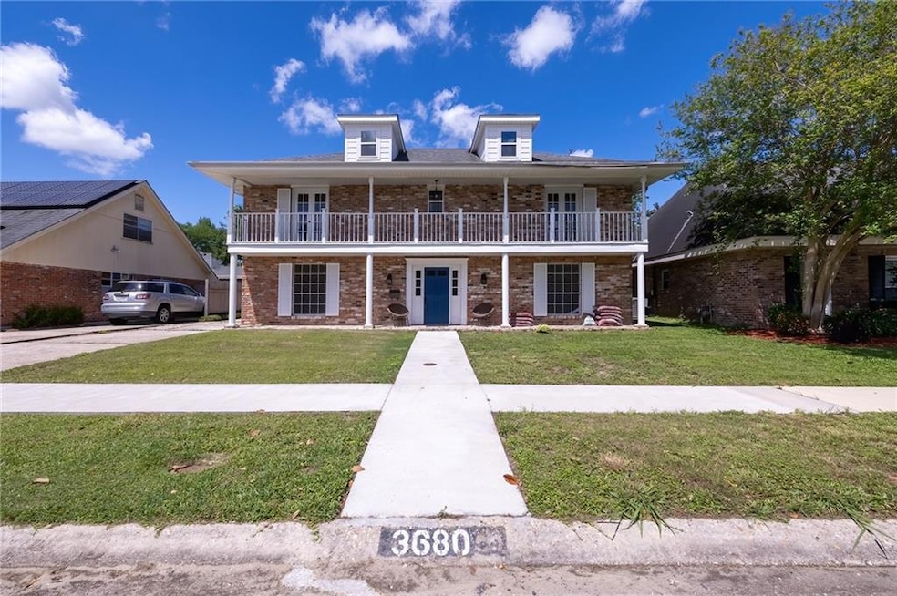 Newly Renovated Colonial Style Masterpiece