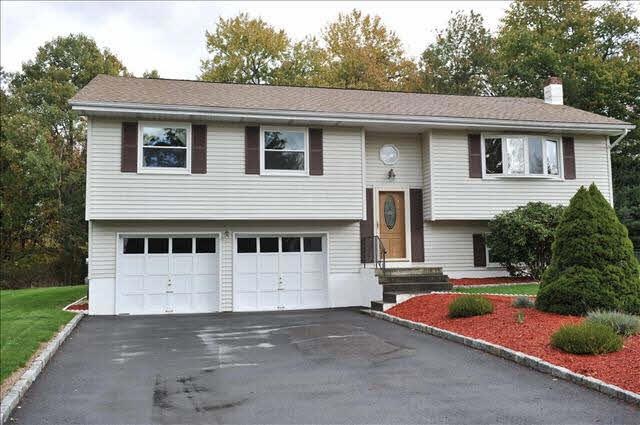 17 Lenny Ct, Wappingers Falls, NY 12590 - photo 1
